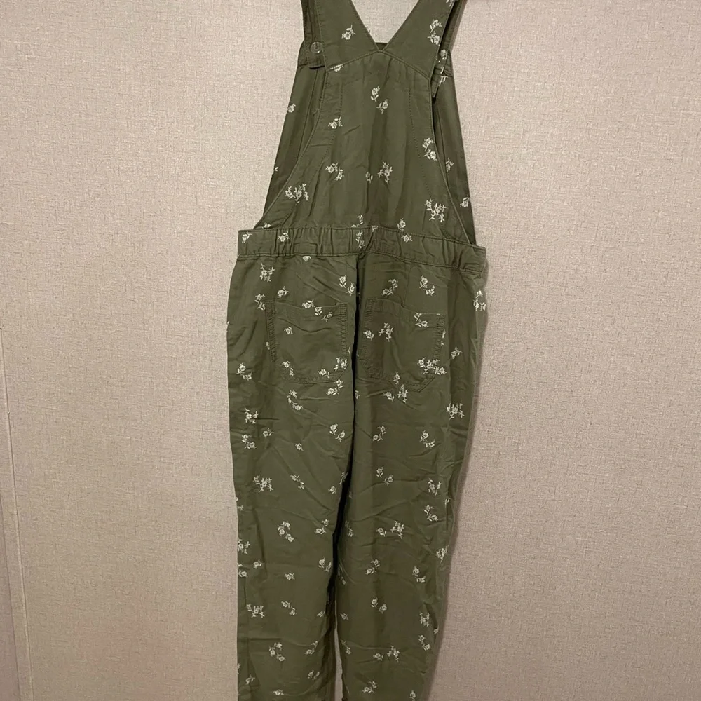 Overalls - Picture 6 of 6